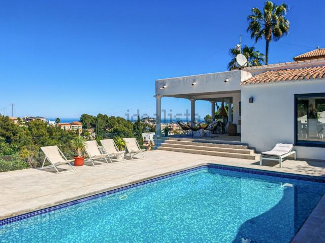 Chalet, Denia