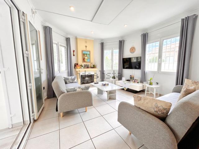 Chalet, Denia