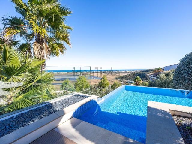 Chalet, Denia