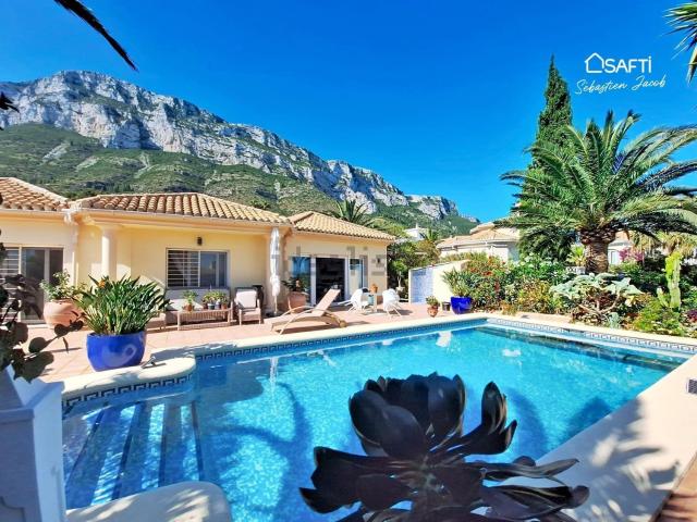 Chalet, Denia