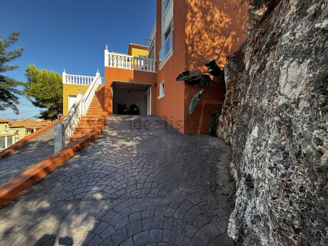 Chalet, Denia