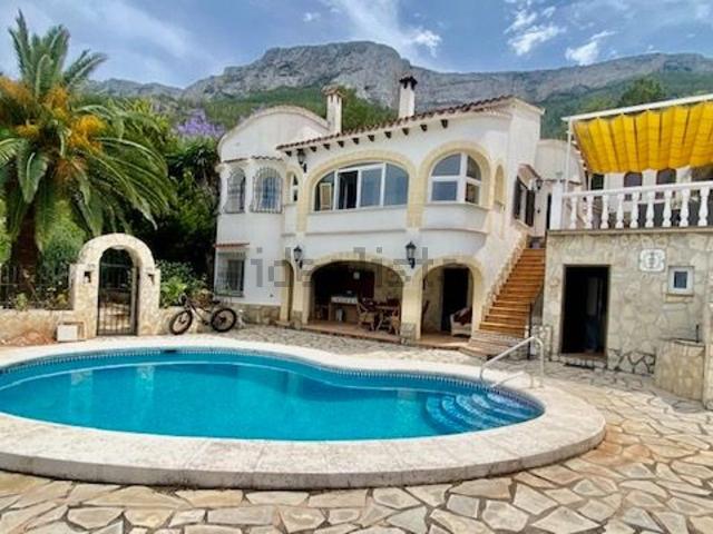Chalet, Denia