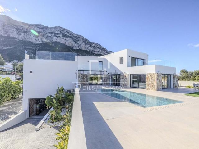 Chalet, Denia