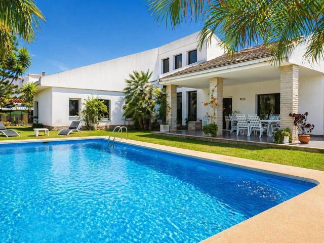 Chalet, Denia