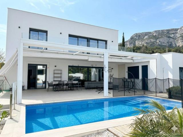 Chalet, Denia