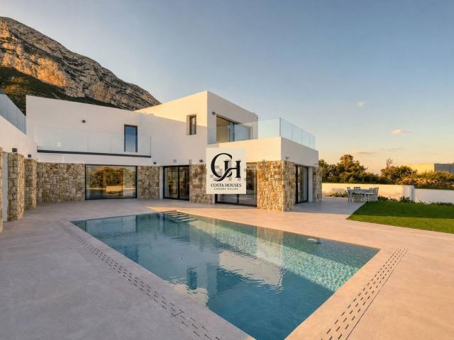 Chalet, Denia