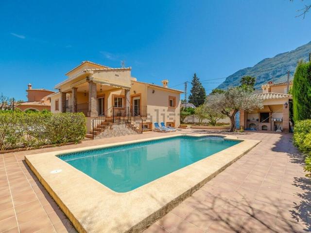 Chalet, Denia