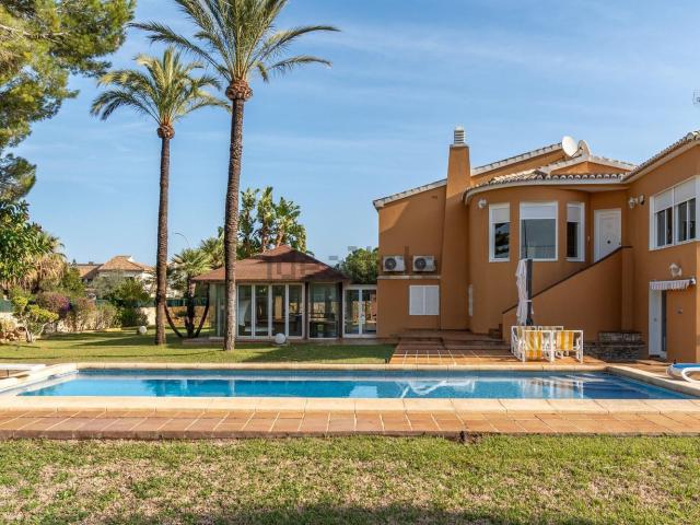 Chalet, Denia