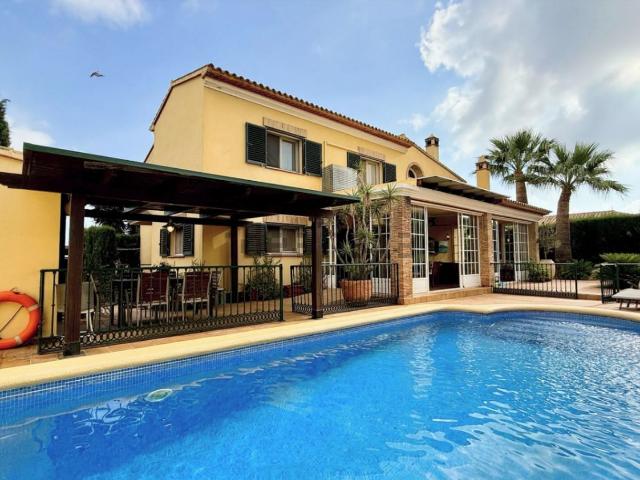 Chalet, Denia