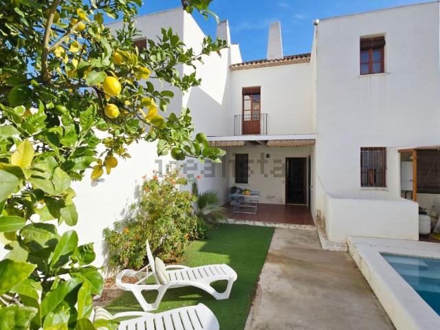 Chalet, Denia