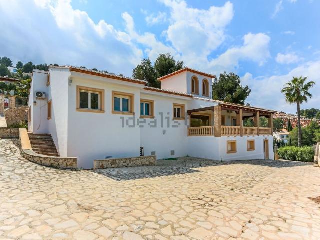 Chalet, Denia