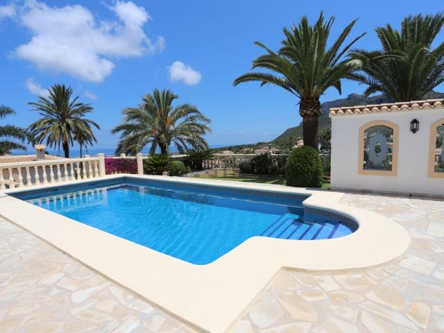 Chalet, Denia