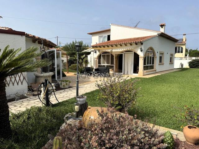 Chalet, Denia