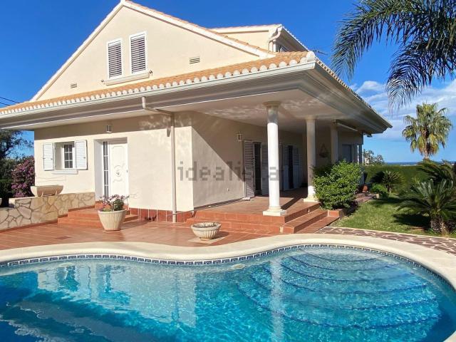 Chalet, Denia