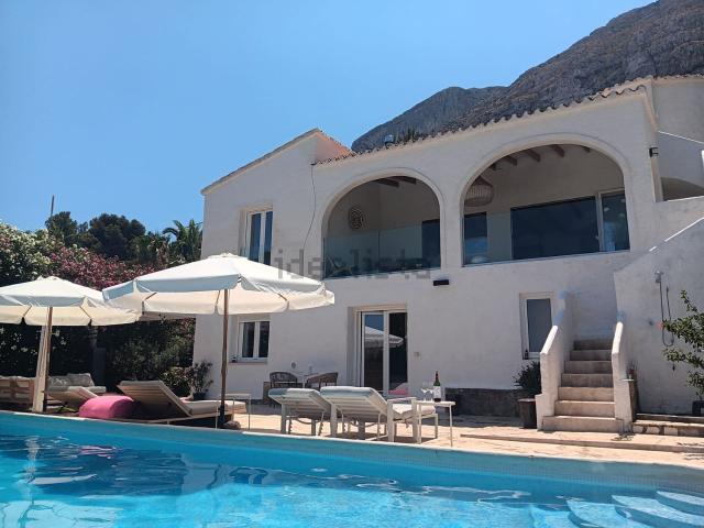Chalet, Denia