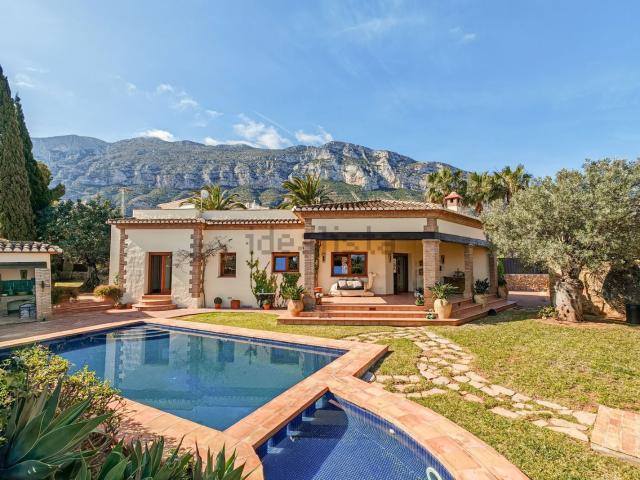 Chalet, Denia
