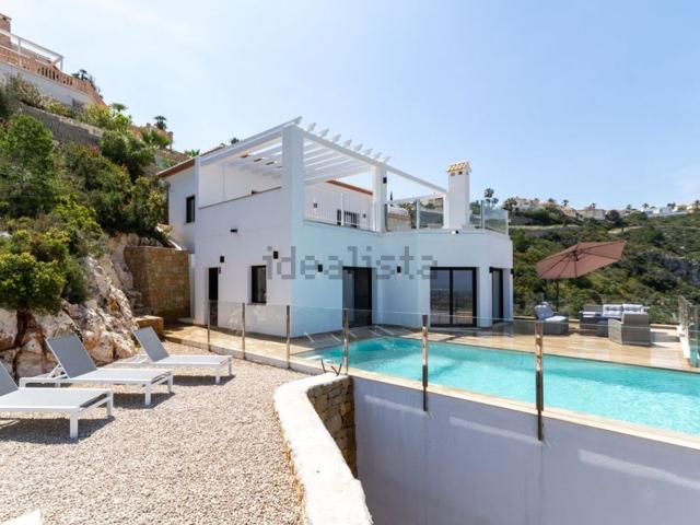 Chalet, Denia