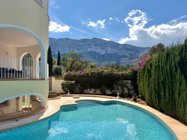 Chalet, Denia