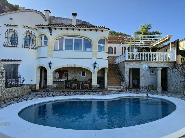Chalet, Denia