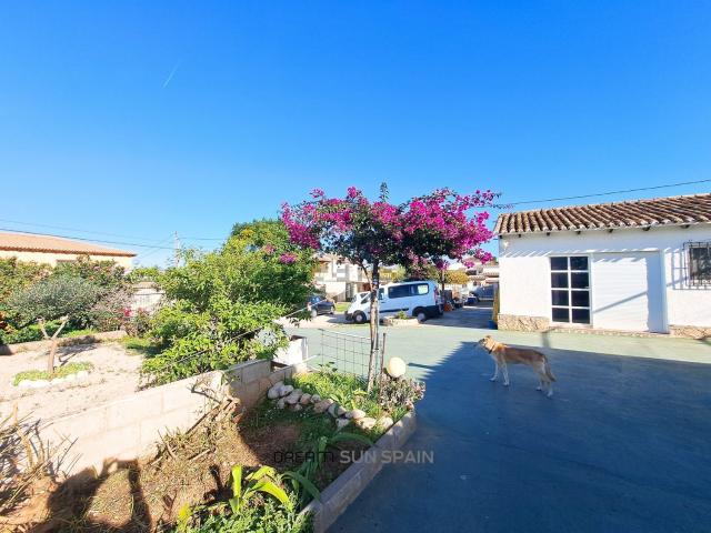 Chalet, Denia