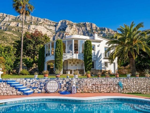 Chalet, Denia
