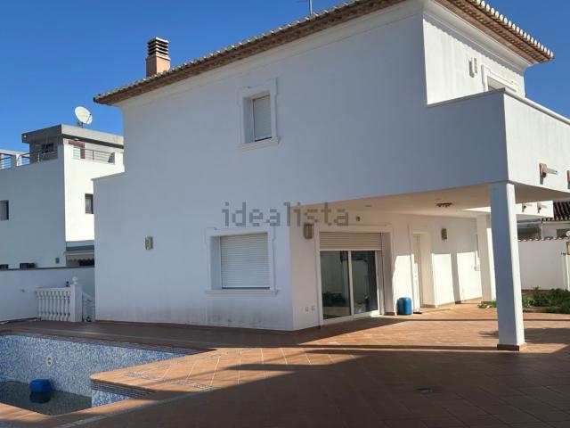 Chalet, Denia