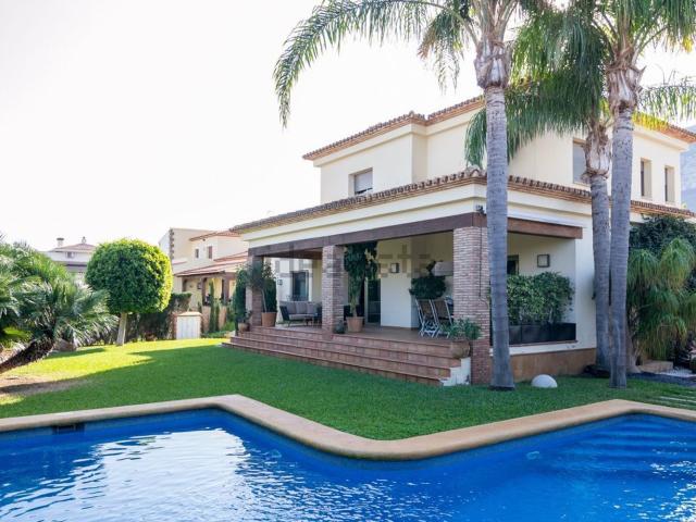 Chalet, Denia