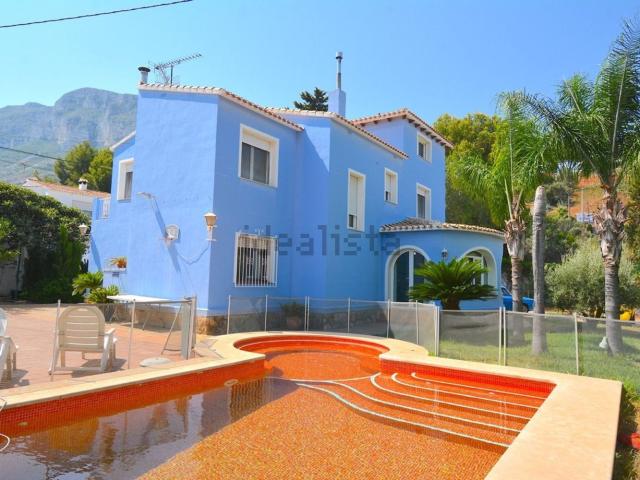 Chalet, Denia