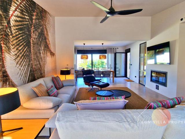 Chalet, Denia