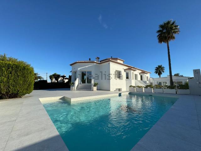 Chalet, Denia