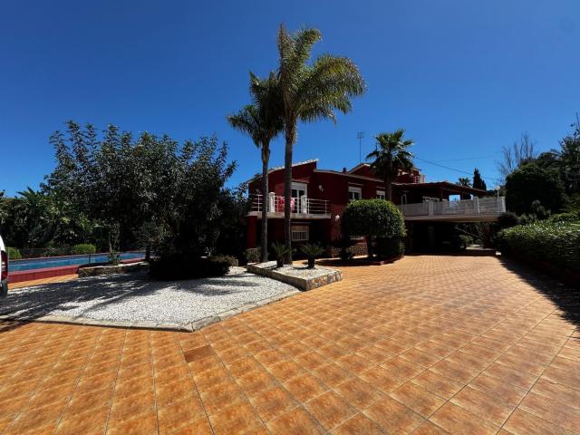 Chalet, Denia