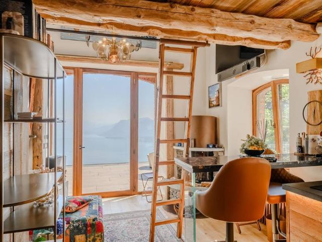 Chalet di design con vista sul Lago Maggiore
