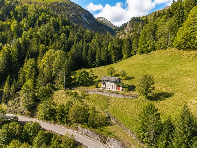 Chalet di Montagna Esclusivo con 31.000 mq di terreno, Sorg. 140m² Oltre il Colle