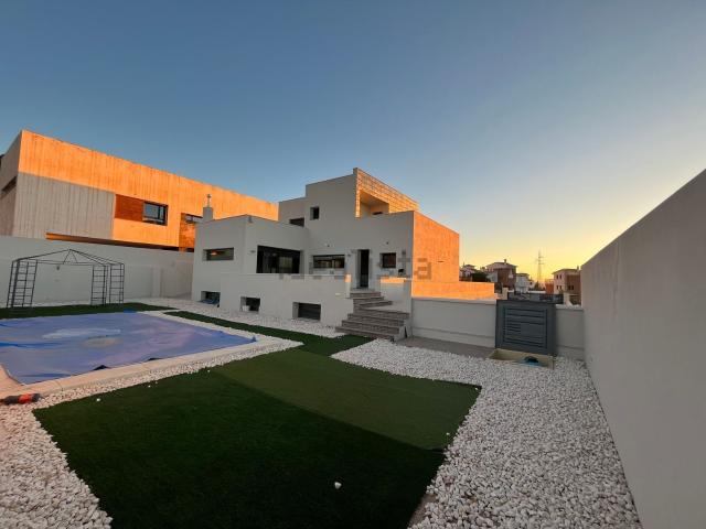 Chalet, Dilar