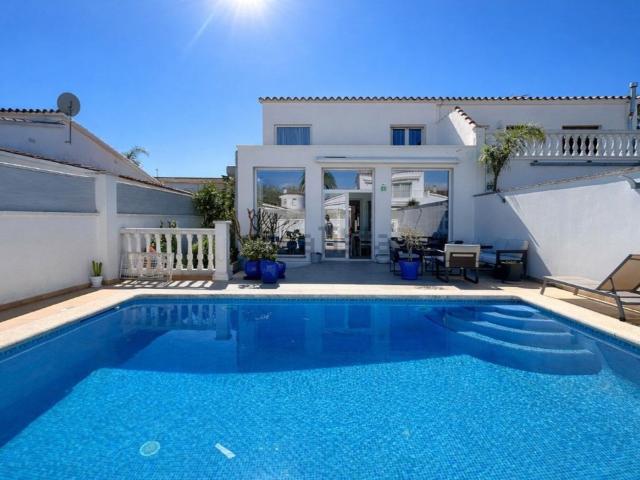 Chalet, Empuriabrava