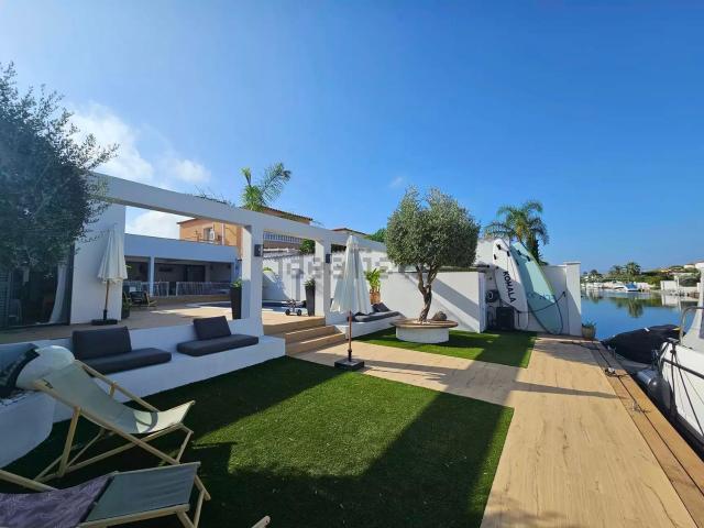 Chalet, Empuriabrava
