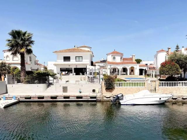 Chalet, Empuriabrava