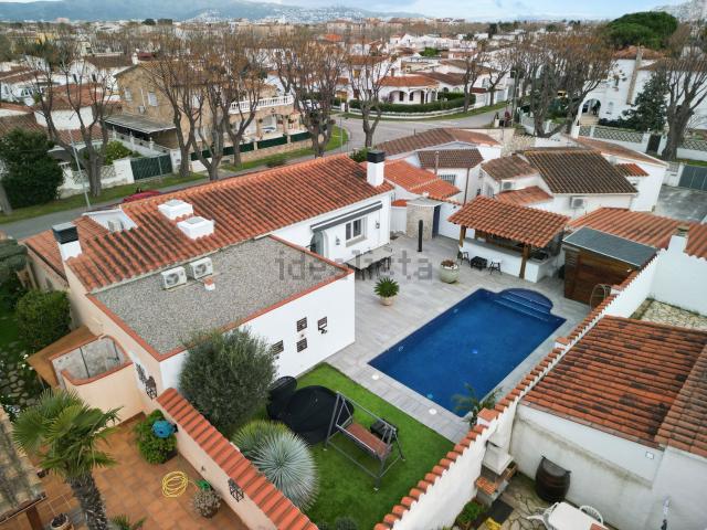Chalet, Empuriabrava