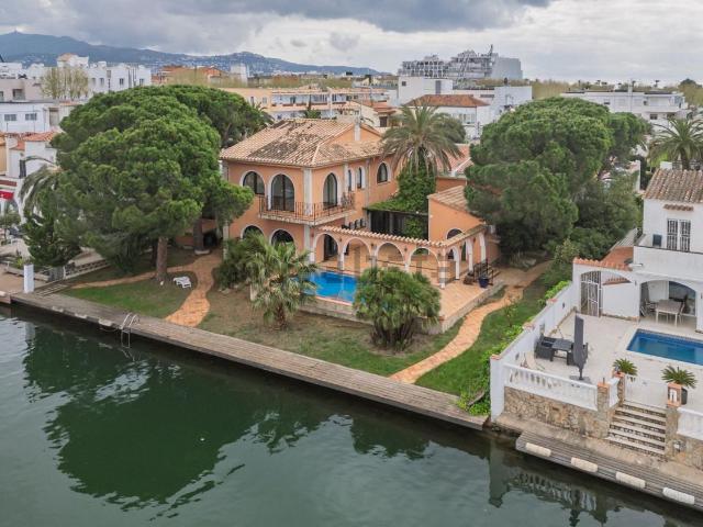 Chalet, Empuriabrava
