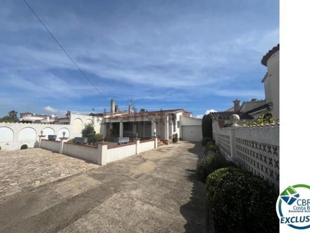 Chalet, Empuriabrava