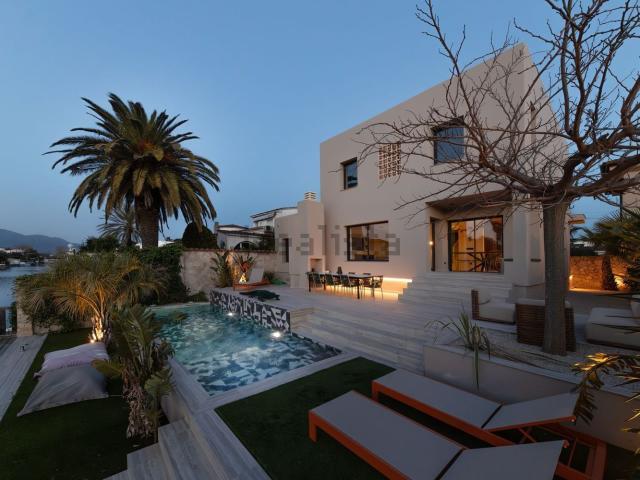 Chalet, Empuriabrava