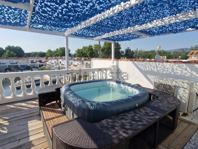 Chalet, Empuriabrava