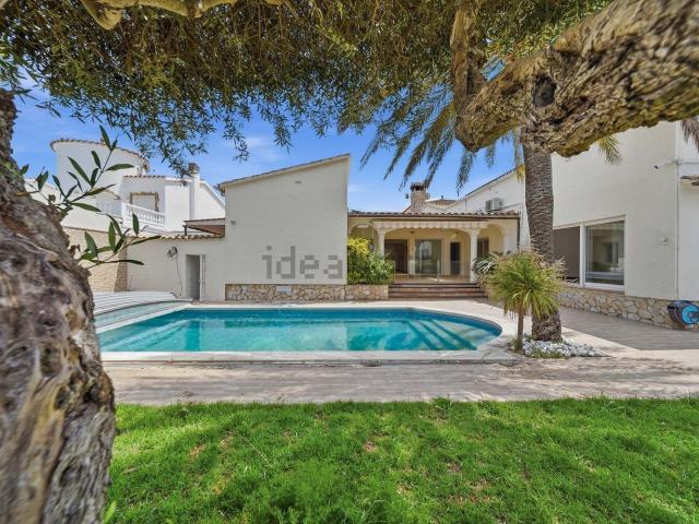 Chalet, Empuriabrava