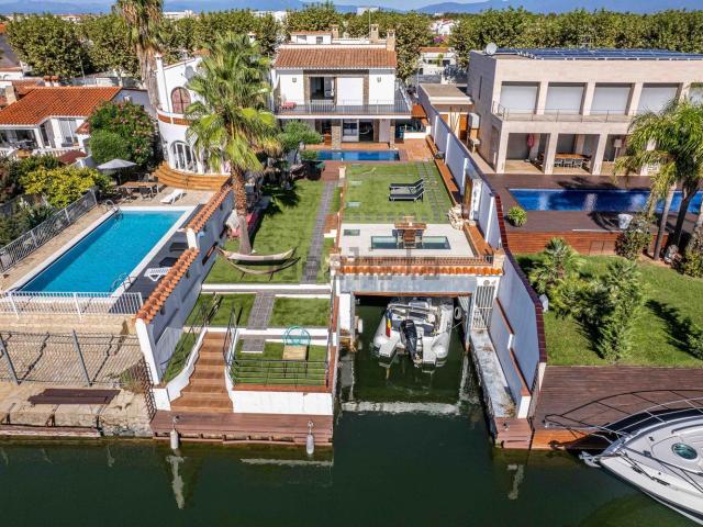 Chalet, Empuriabrava