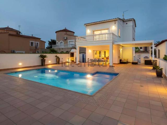 Chalet, Empuriabrava