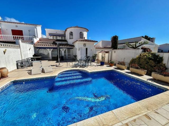 Chalet, Empuriabrava