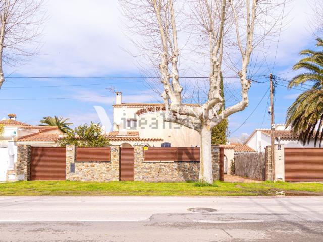 Chalet, Empuriabrava