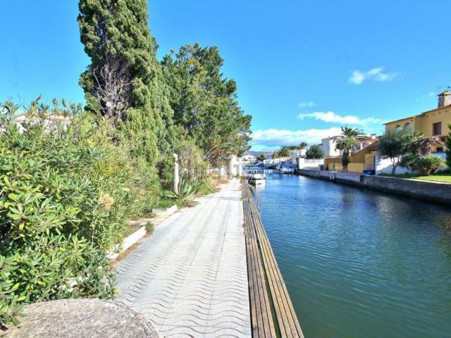 Chalet, Empuriabrava
