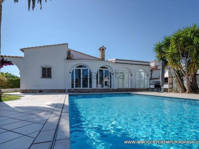 Chalet, Empuriabrava