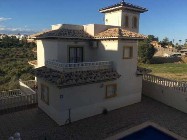 Chalet en C/ Castillo del Río, Orihuela Costa Alicante